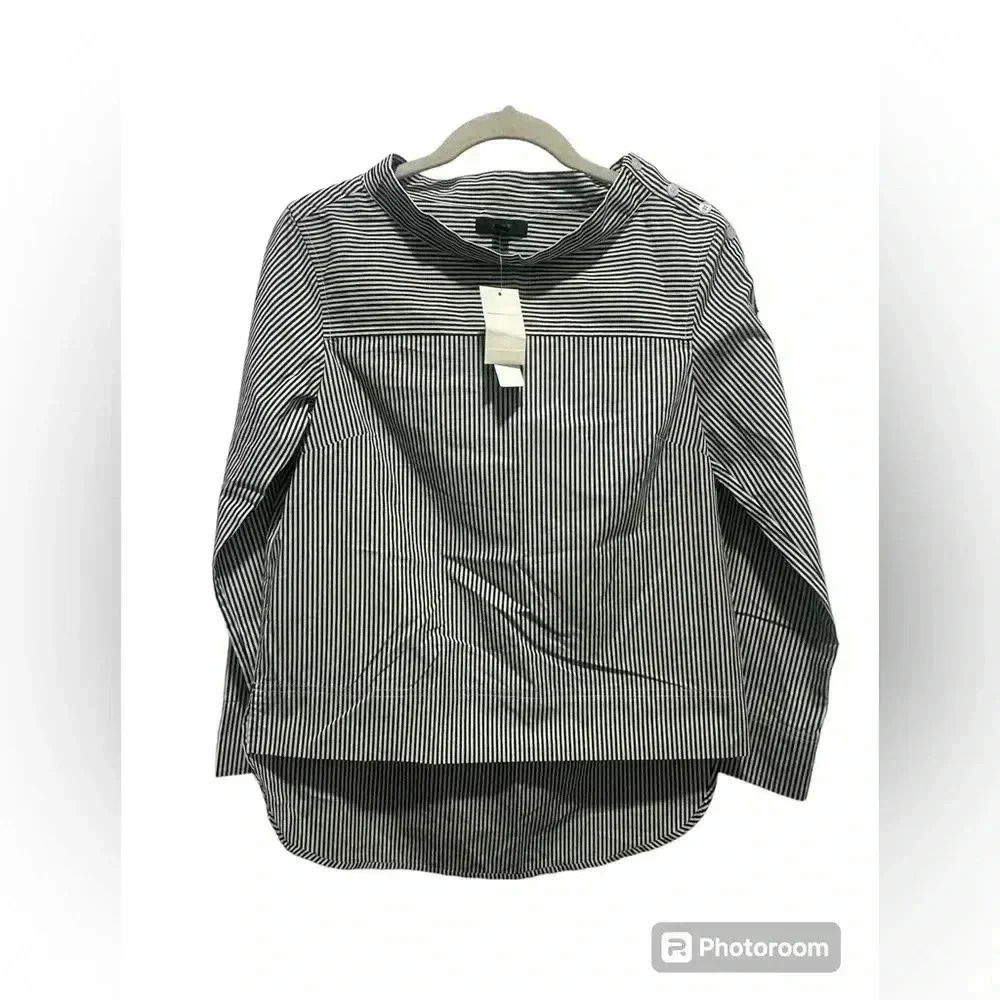 J crew size 2 XS NWT Boat neck blouse high low hem black and white